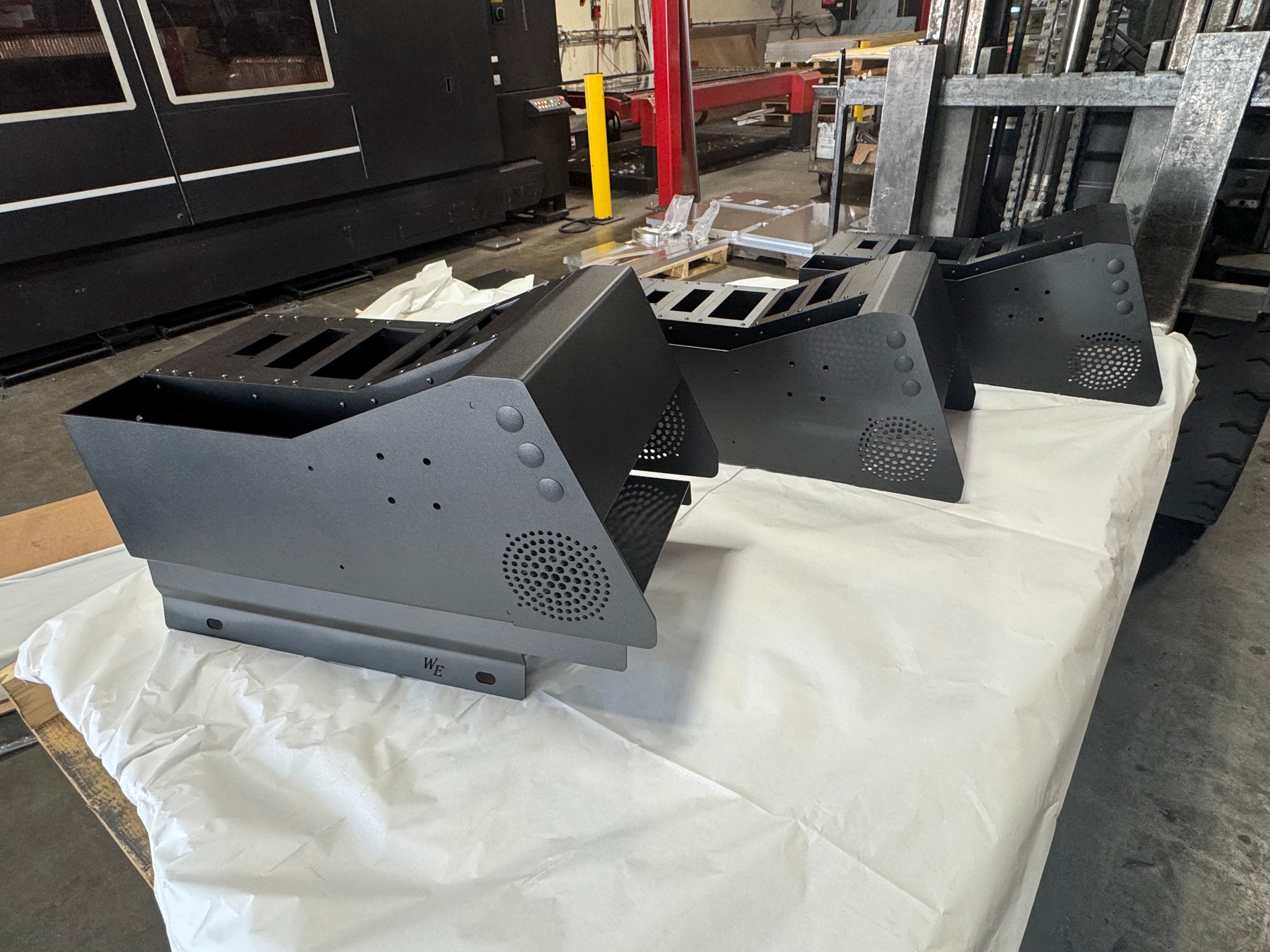 WE - Center Consoles with base & face plates